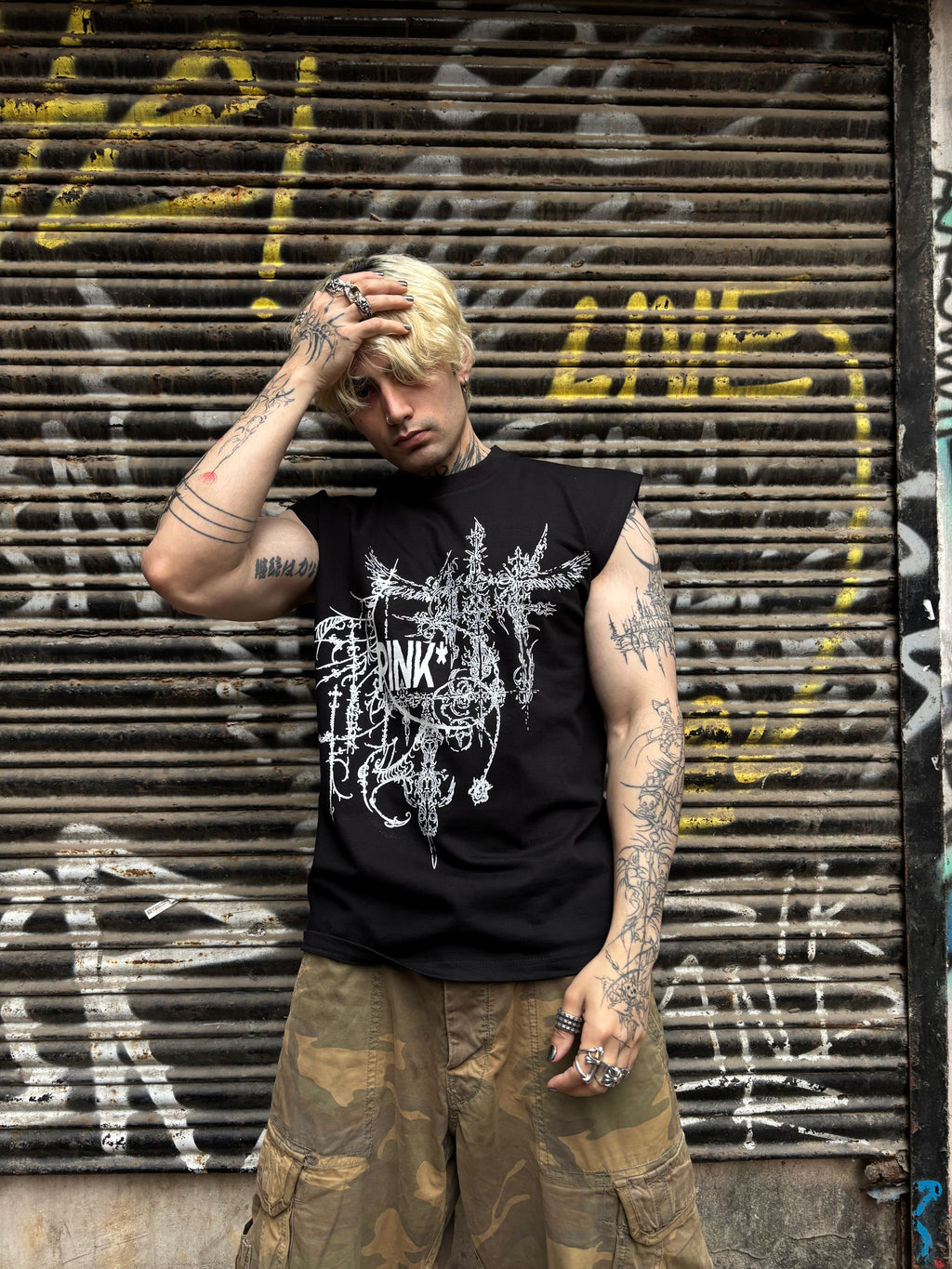 RUINS VEST - Pink Matter